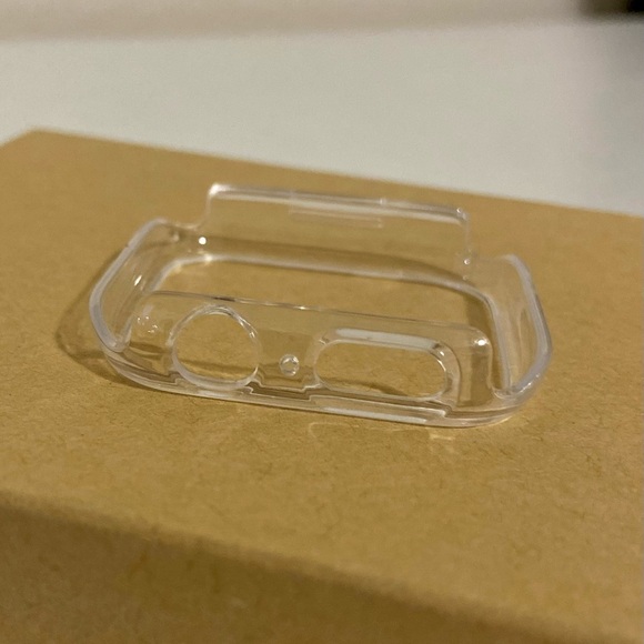 🍀 3/$15 NWOT Clear Apple Watch Bumper 41mm - Picture 1 of 5